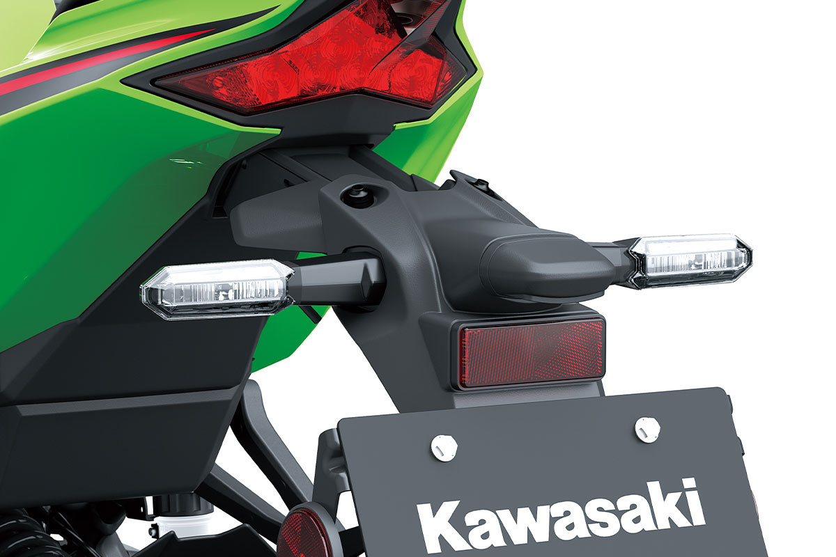 Đèn hậu Kawasaki Ninja ZX25RR 2023